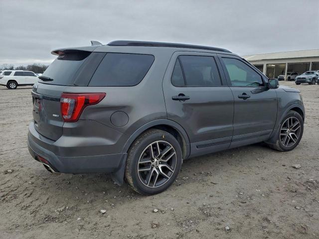 Ford Explorer Sport Image 3