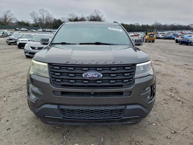 Ford Explorer Sport Image 2
