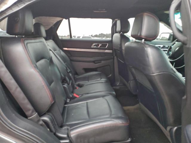 Ford Explorer Sport Image 5