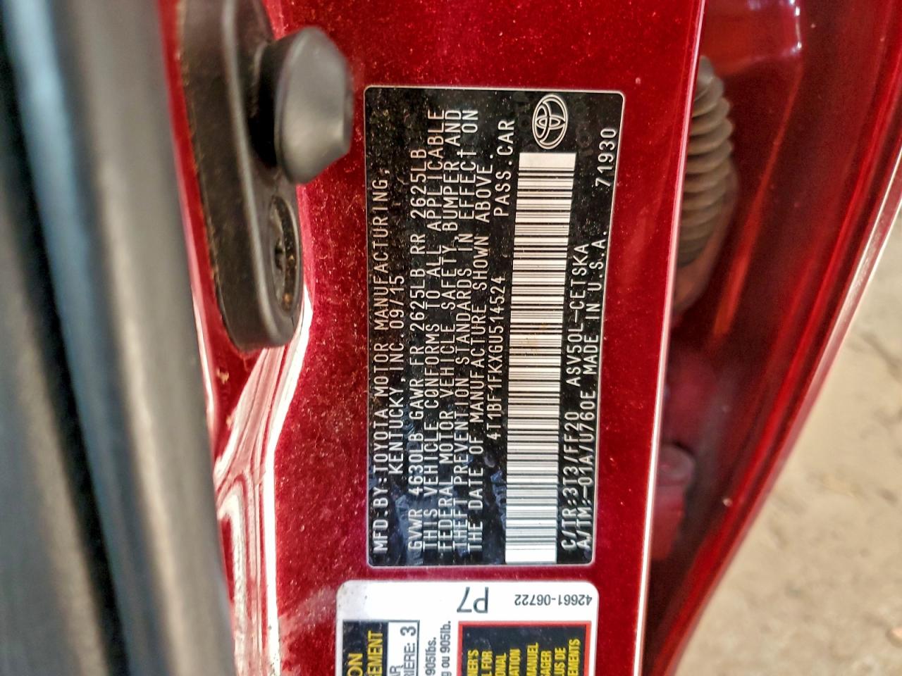 Toyota Camry Le Image 5