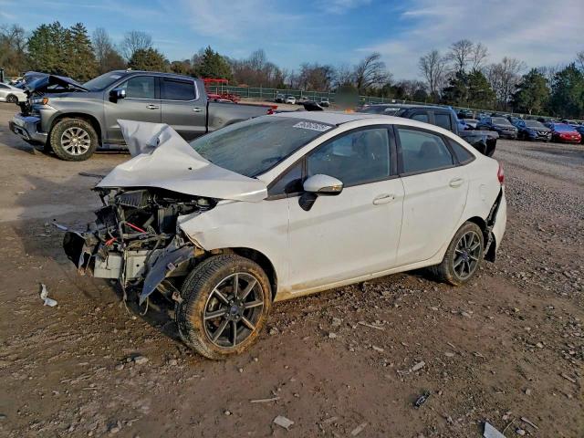  Salvage Ford Fiesta