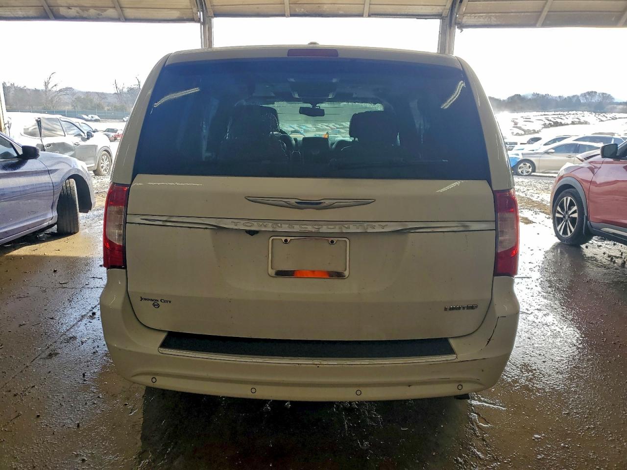 Chrysler Minivan Limited Image 13