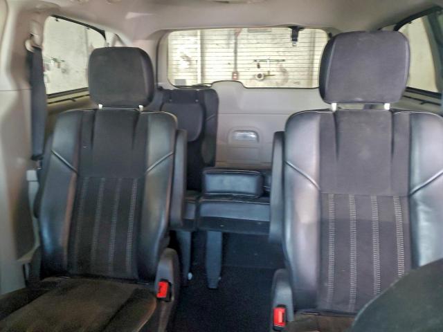 Chrysler Minivan Limited Image 10