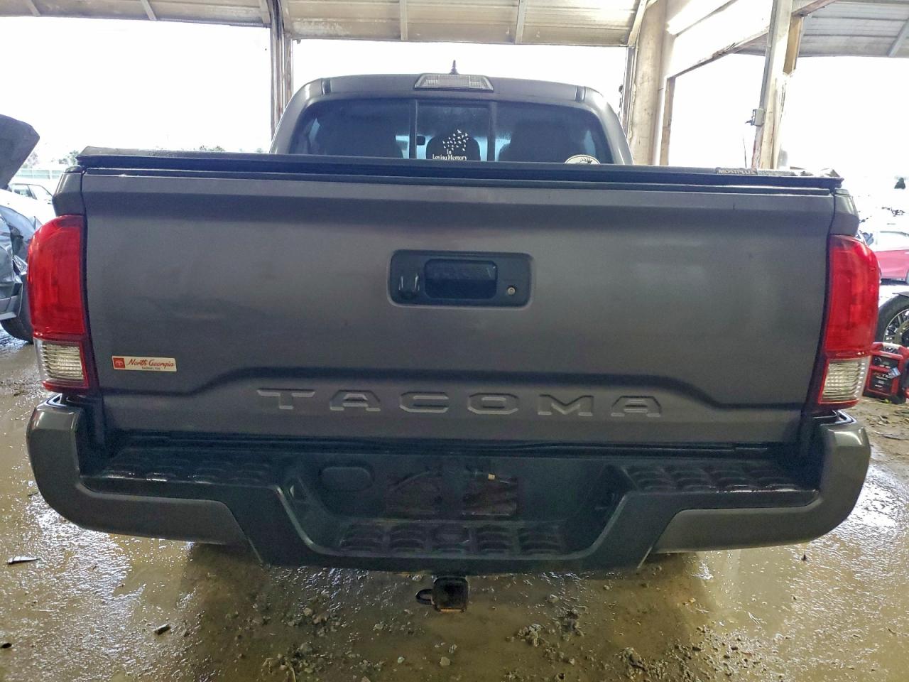 Toyota Tacoma Double Cab Image 5