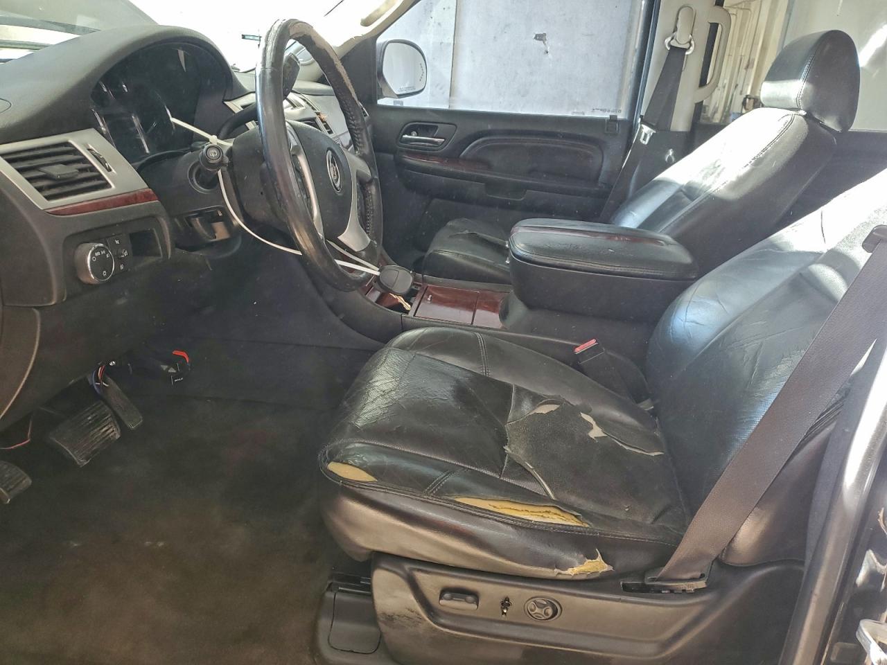 Cadillac Escalade Luxury Image 7