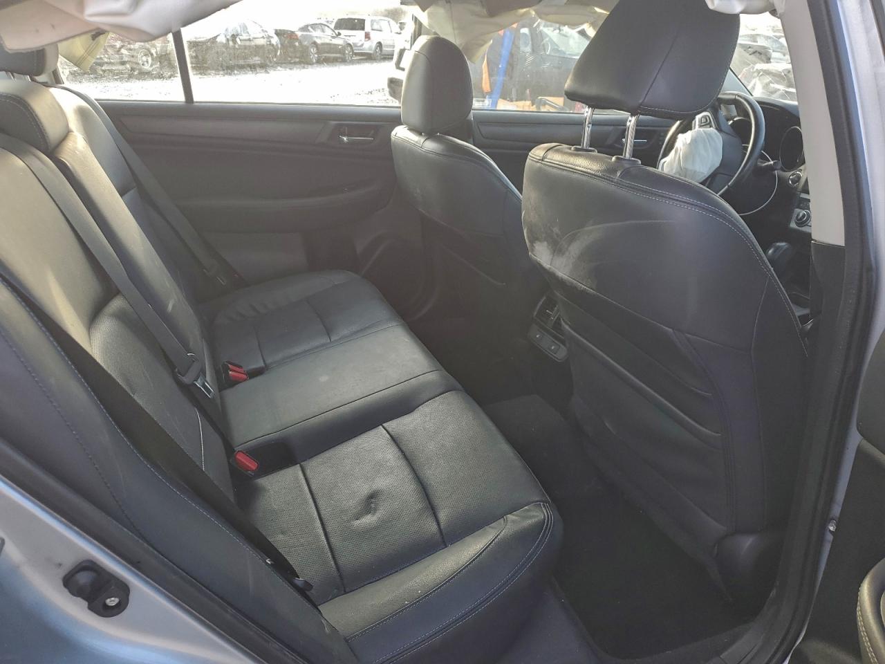 Subaru Legacy 2.5i Limited Image 6