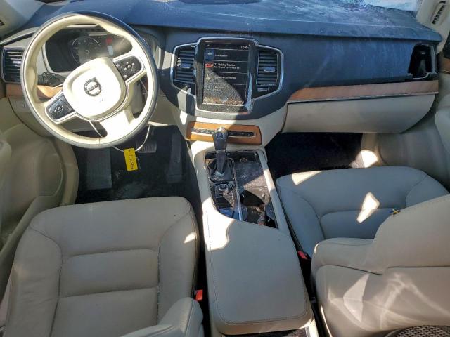 Volvo XC90 T6 Momentum Image 13