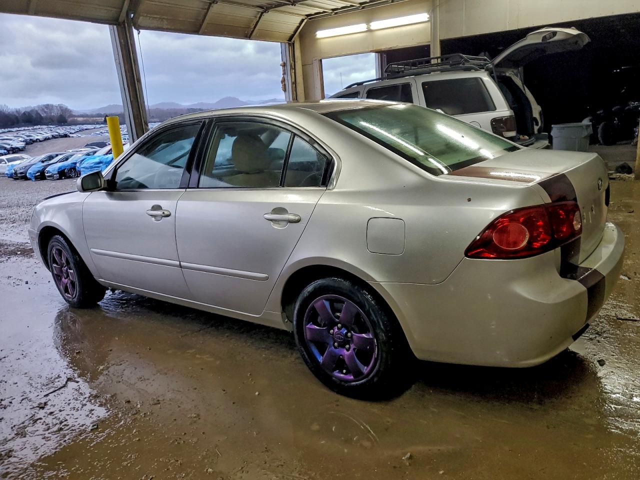 Kia Optima Lx Image 2