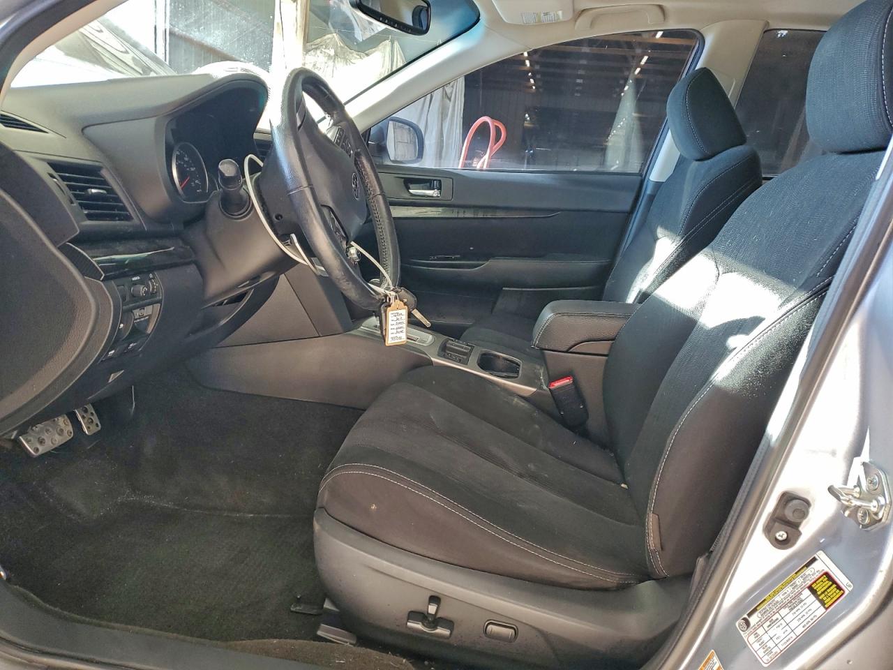 Subaru Legacy 2.5i Sport Image 4