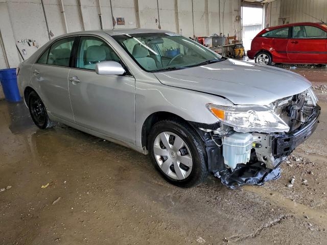 Toyota Camry Base Image 5