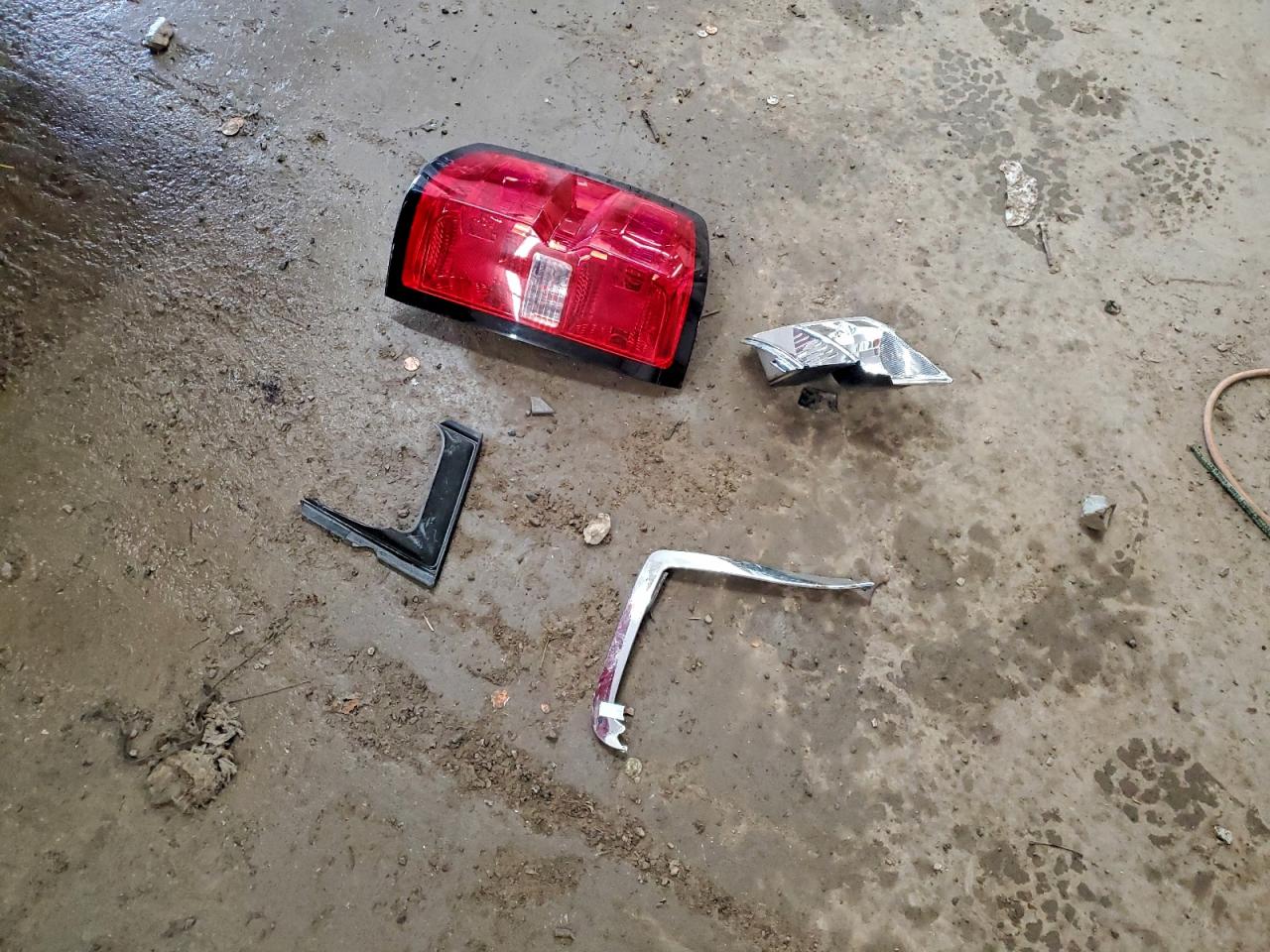 Chevrolet Silverado K1500 Image 9