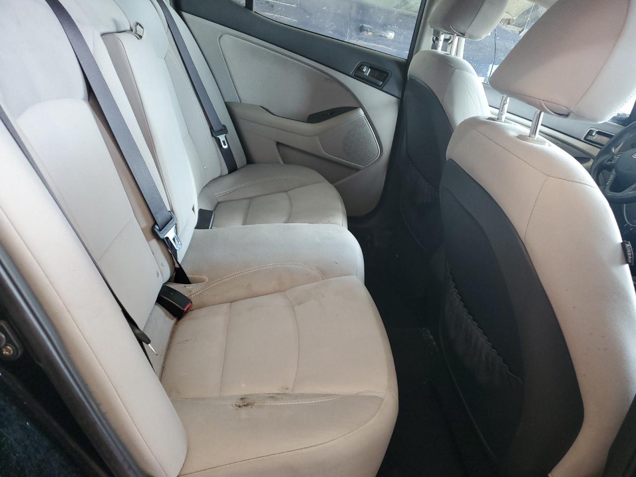 Kia Optima Lx Image 12