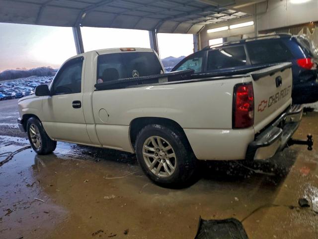 Chevrolet Silverado C1500 Image 8