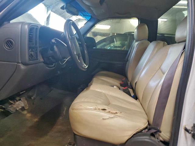 Chevrolet Silverado C1500 Image 12