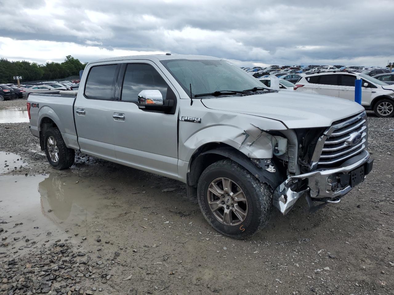 Ford F-150 Supercrew Image 6