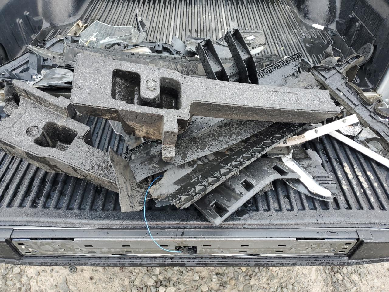 Ford F-150 Supercrew Image 4