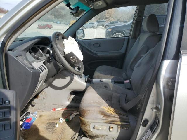 Toyota Highlander Base Image 4