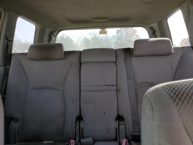 Toyota Highlander Base Image 9