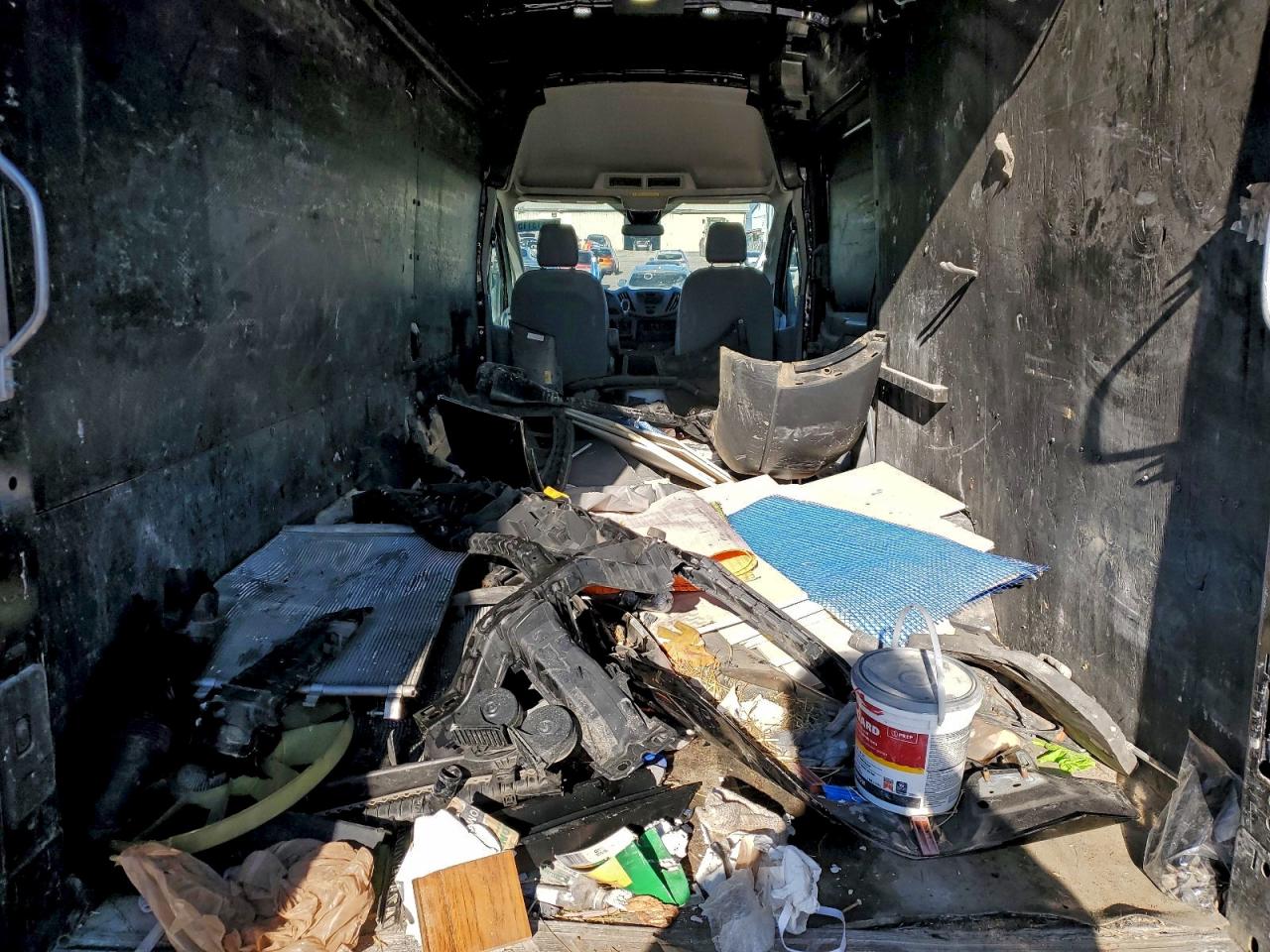 Ford Transit T-250 Image 8