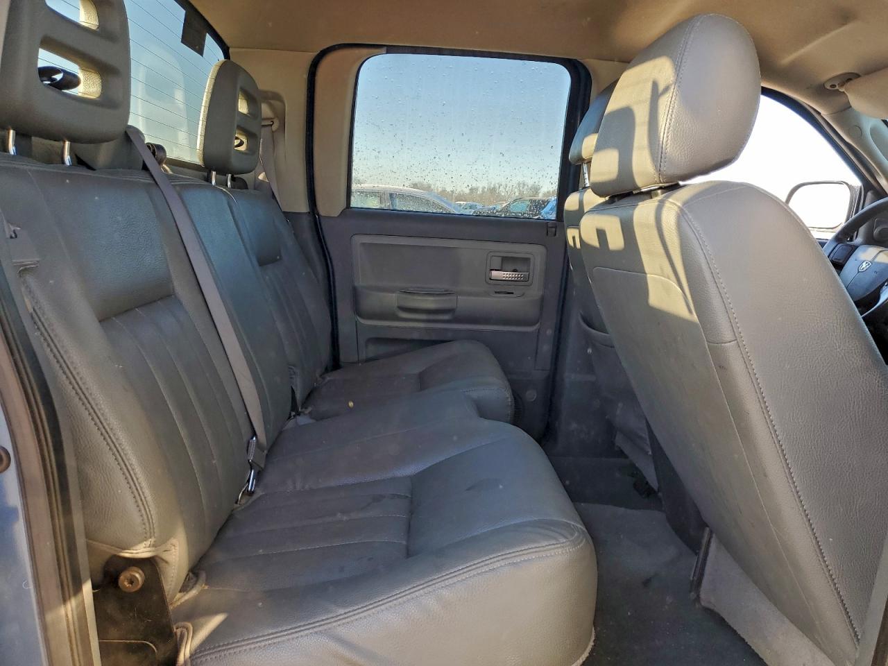 Dodge Dakota Quad Laramie Image 8