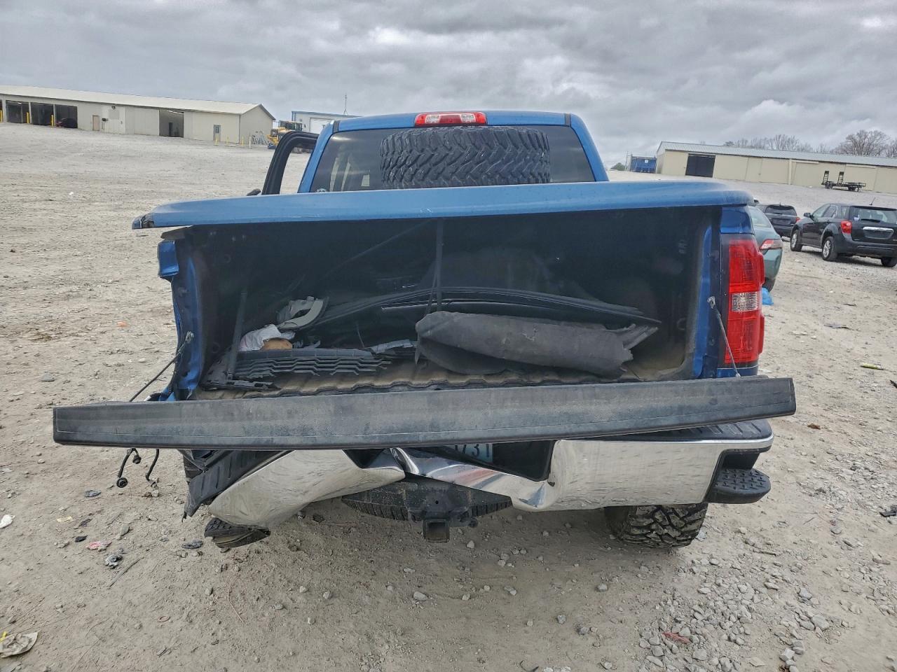 GMC Sierra K1500 Sle Image 4