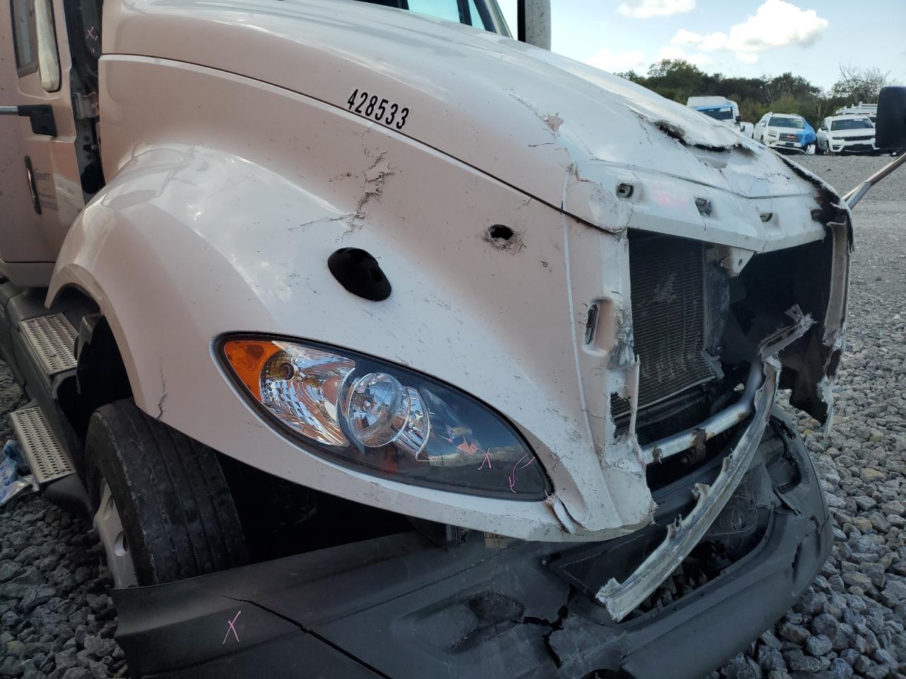 International Prostar Image 6