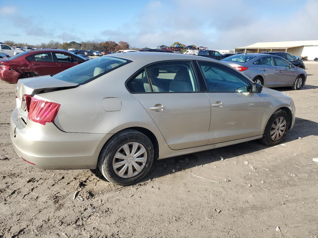 Volkswagen Jetta Base Image 3