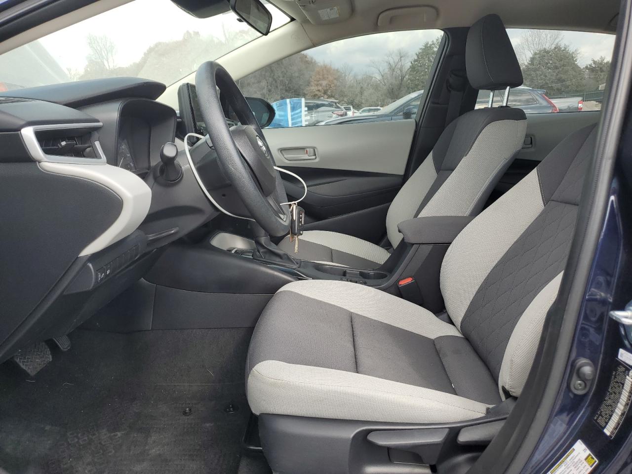 Toyota Corolla Le Image 4