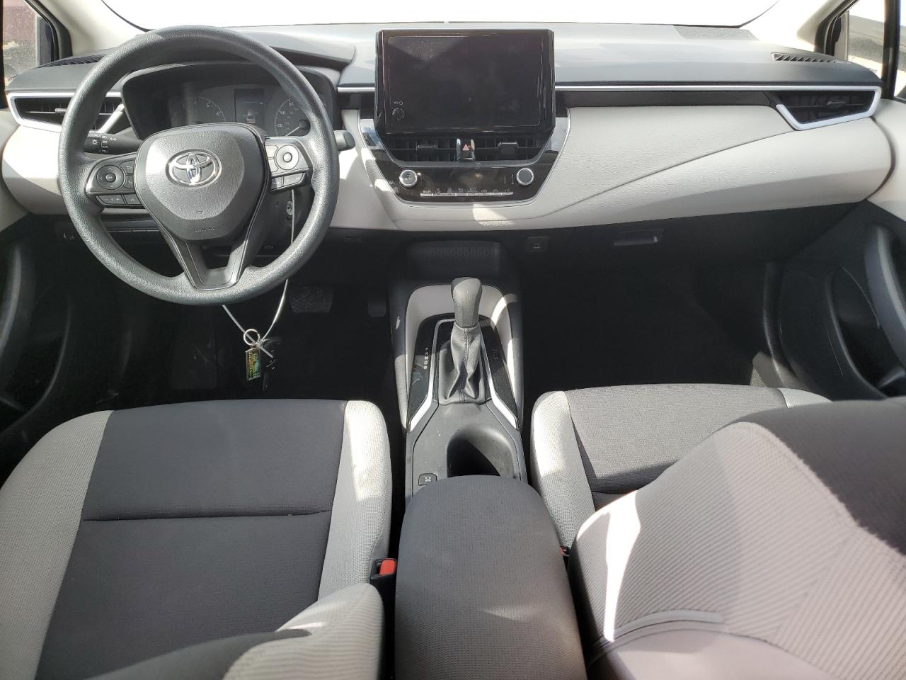 Toyota Corolla Le Image 3