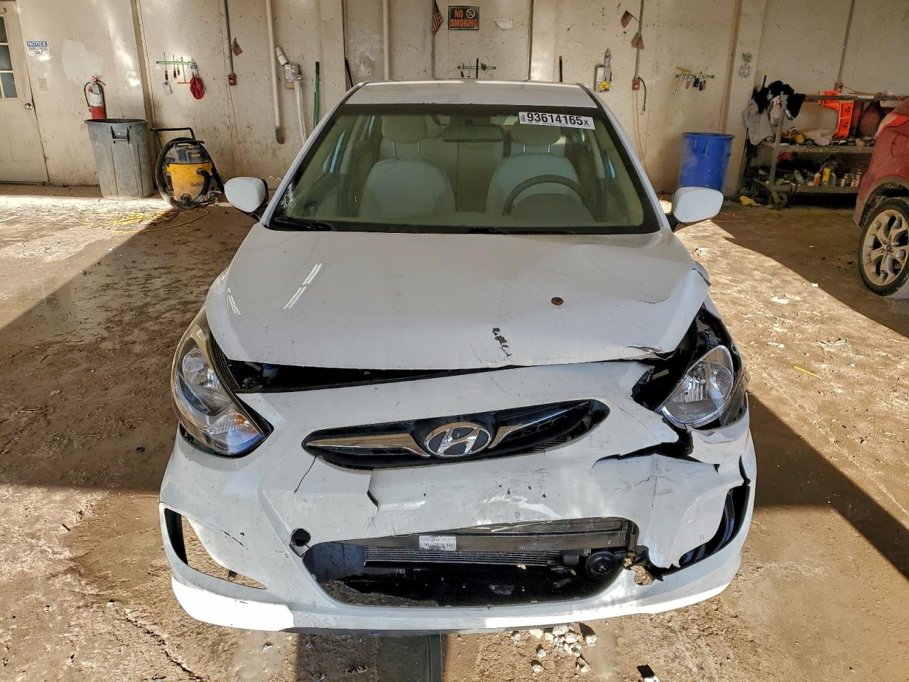 Hyundai ACCENT Gls Image 6