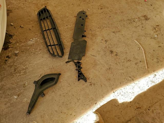 Hyundai ACCENT Gls Image 12