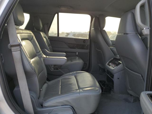 Lincoln Navigator Select Image 10