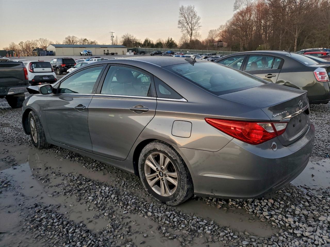 Hyundai SONATA Gls Image 8