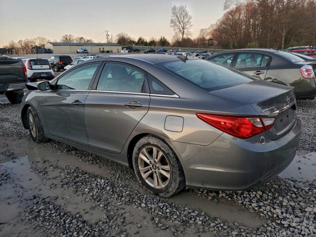 Hyundai SONATA Gls Image 8