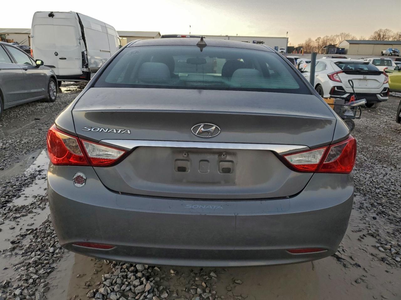 Hyundai SONATA Gls Image 4