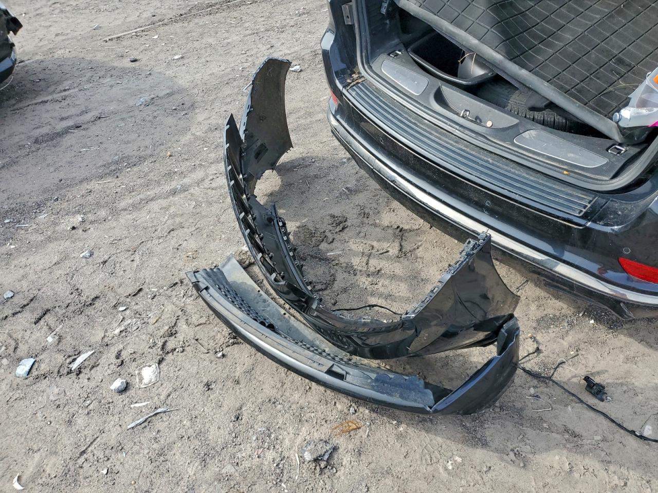 Jeep Grand Cherokee Overland Image 10