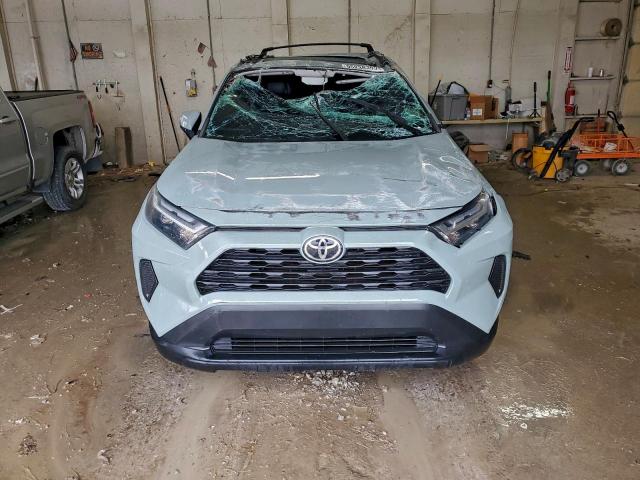 Toyota RAV4 Xle Image 10