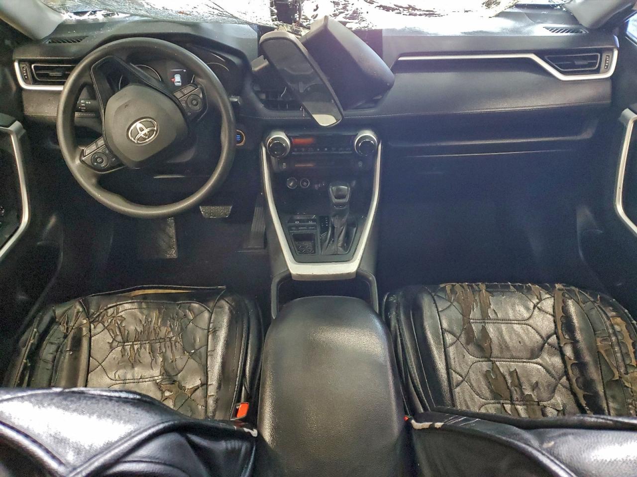 Toyota RAV4 Xle Image 4