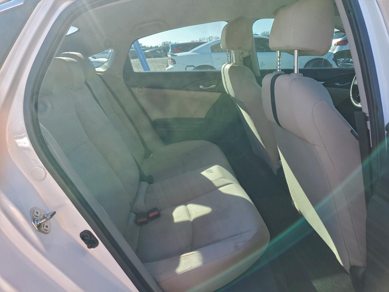 Honda Civic Lx Image 5