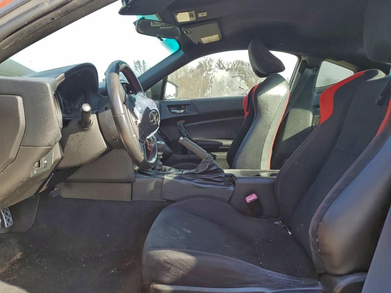 Toyota Scion Image 6