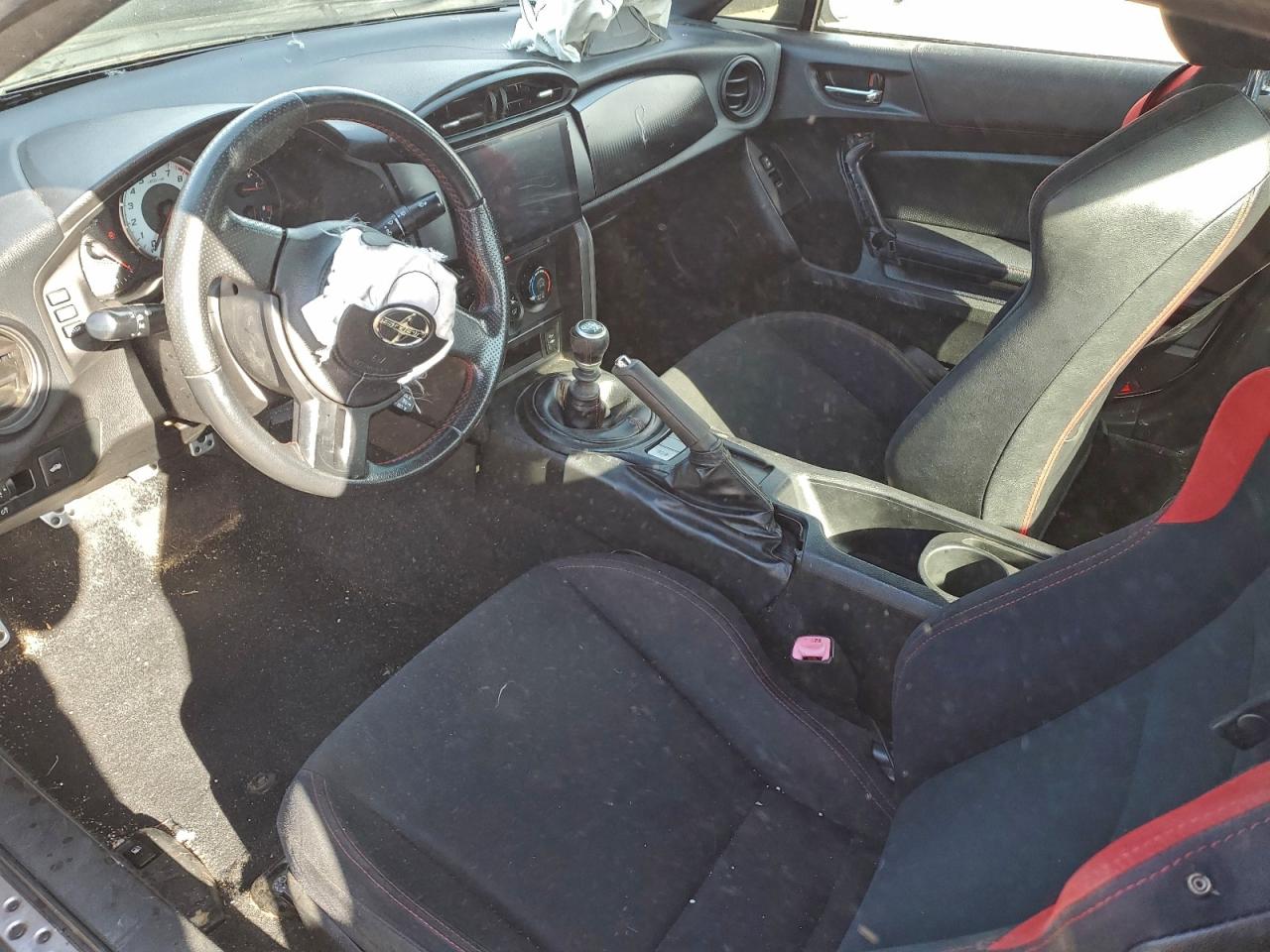 Toyota Scion Image 4