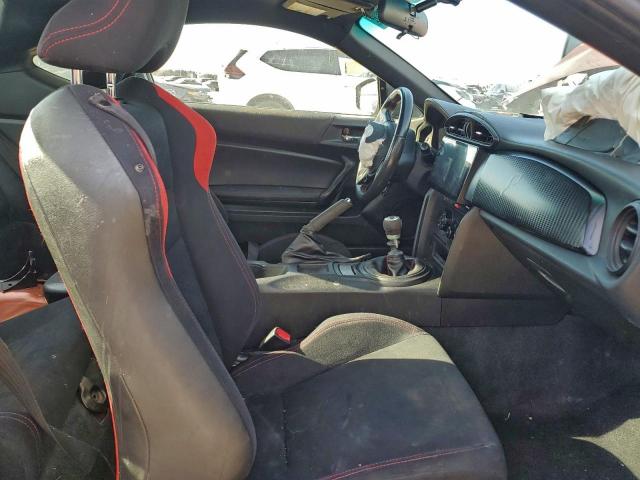 Toyota Scion Image 12