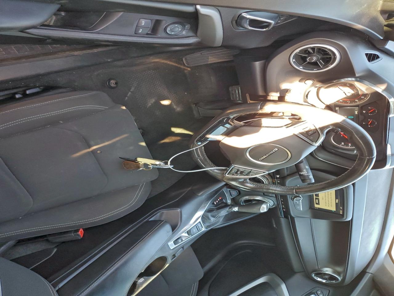 Chevrolet Camaro Lt Image 12