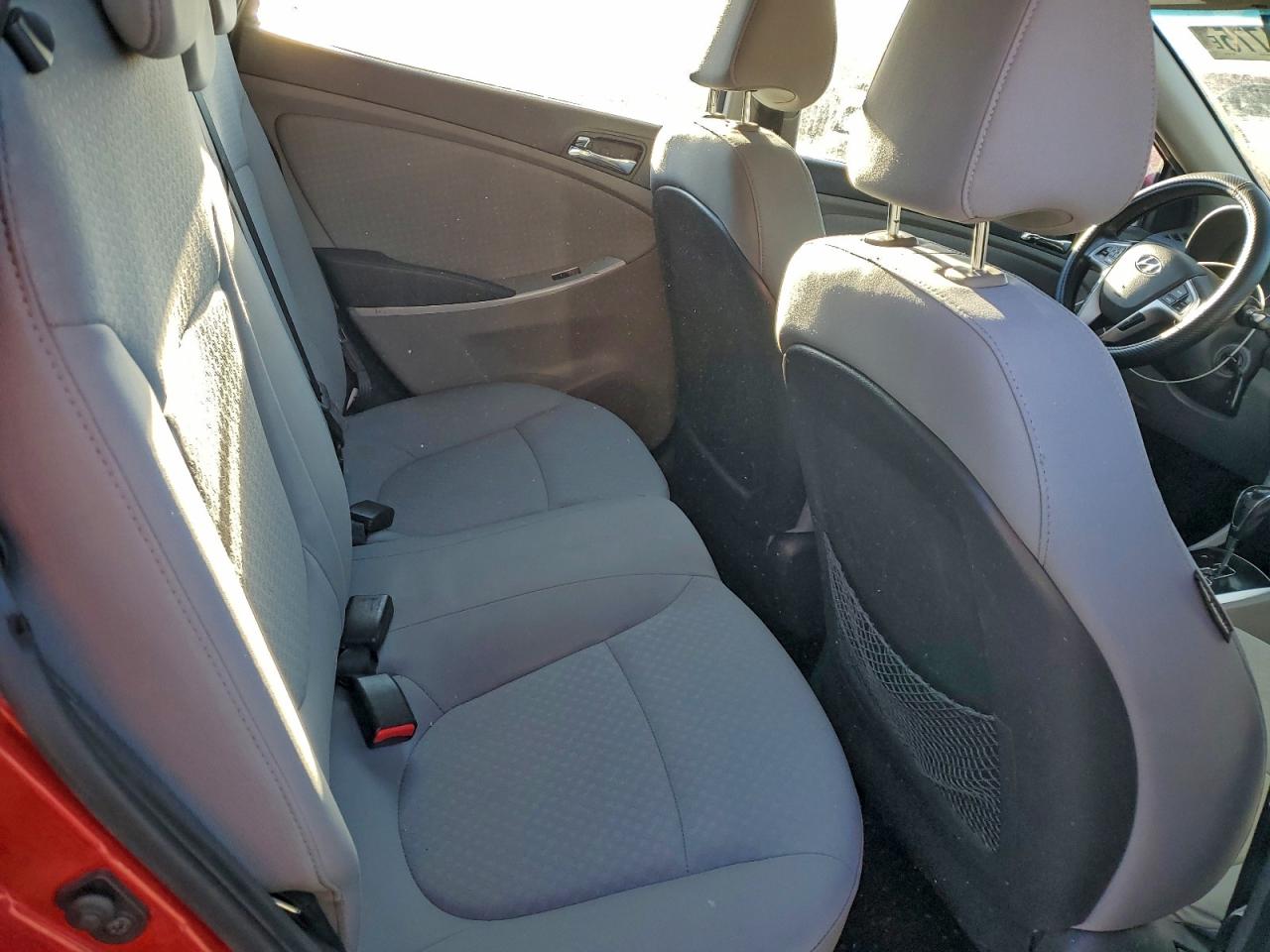 Hyundai ACCENT Gls Image 7