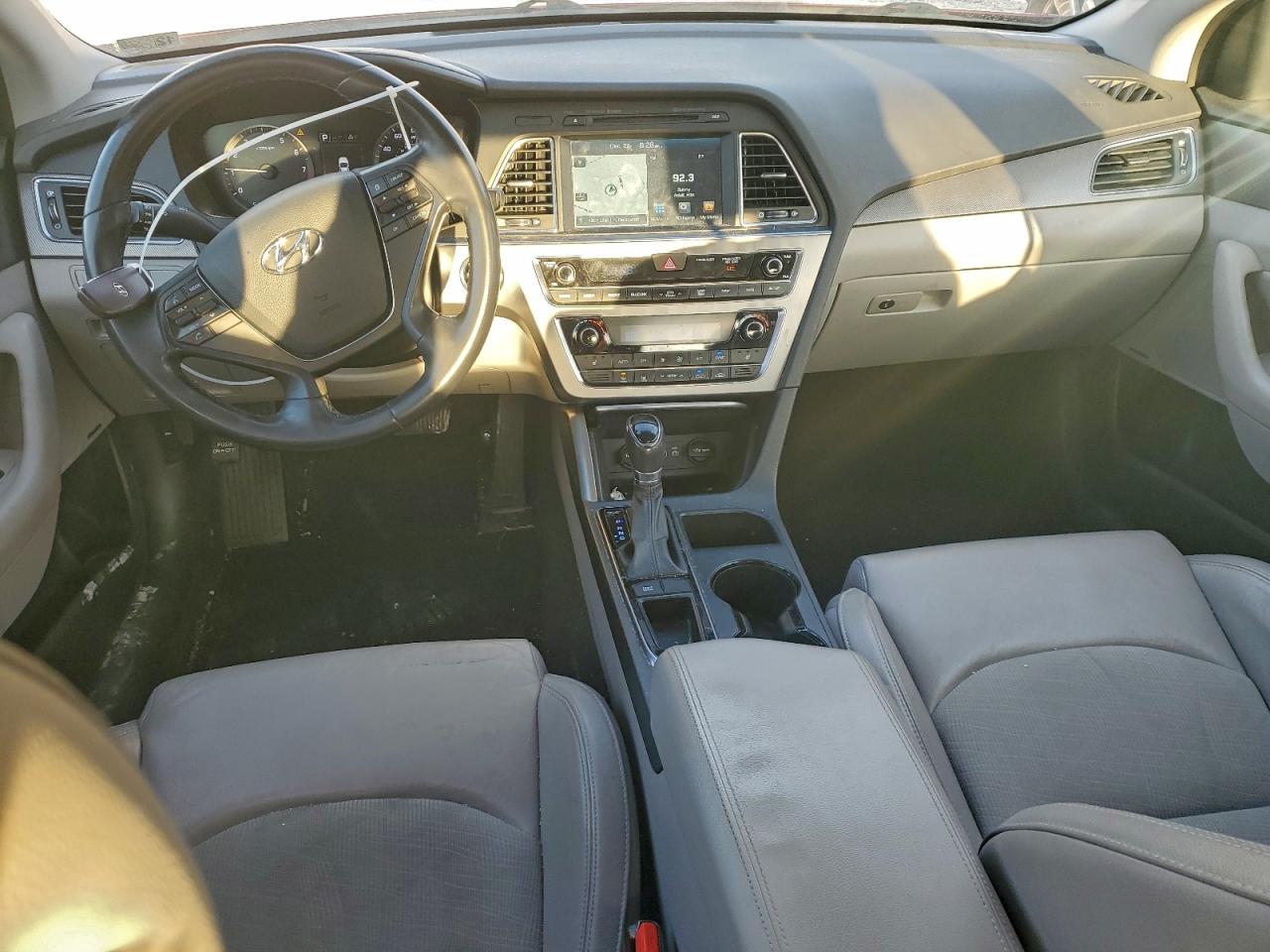 Hyundai SONATA Sport Image 3