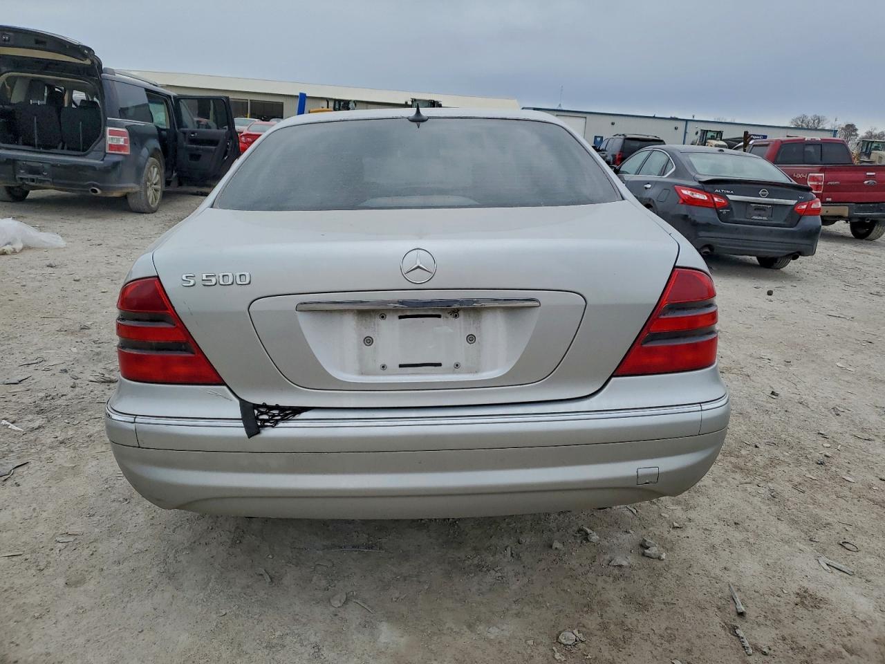 Mercedes-Benz S-Class 500 Image 4
