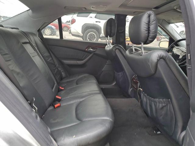 Mercedes-Benz S-Class 500 Image 8