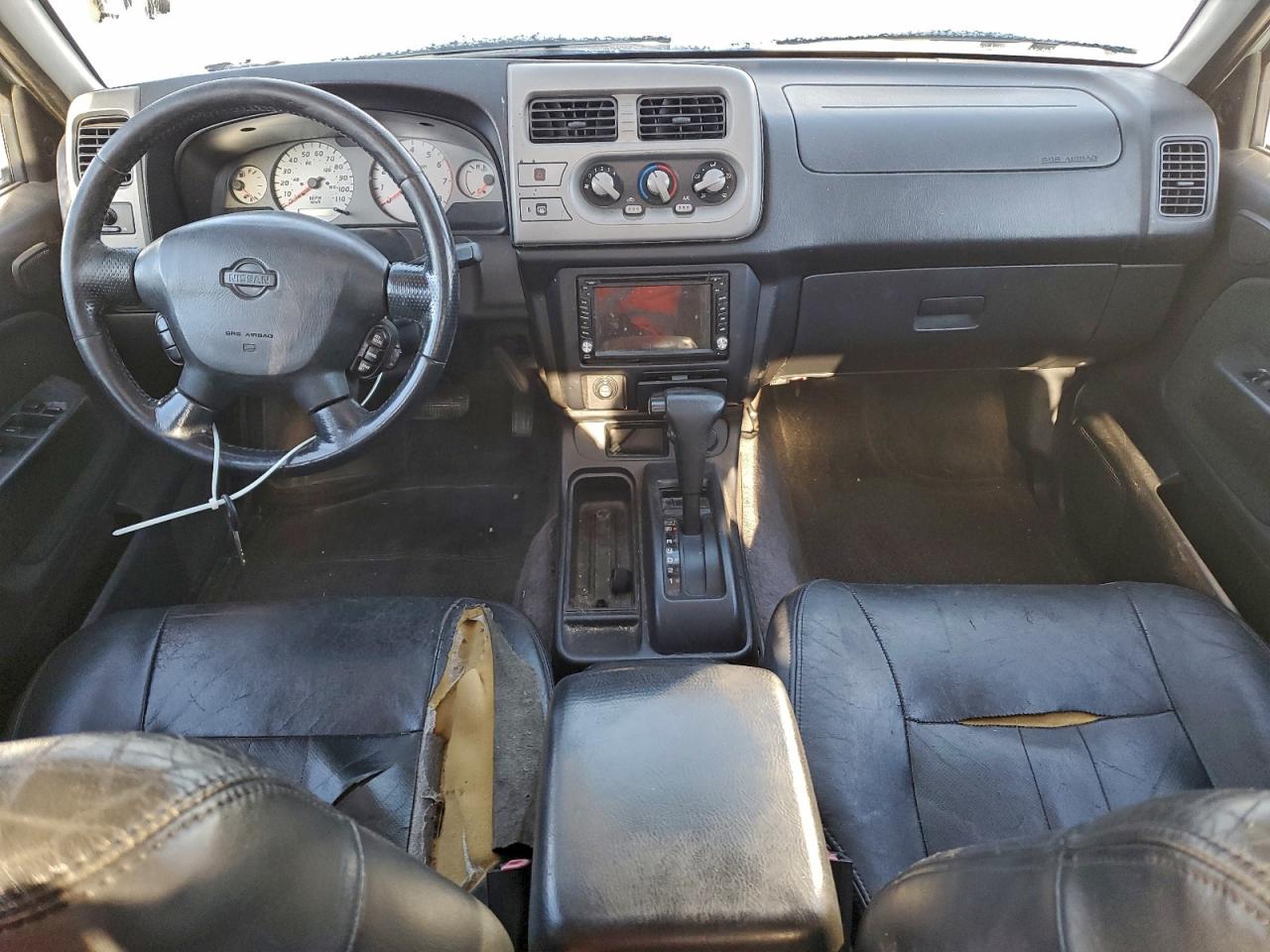 Nissan Frontier Crew Cab Xe Image 12