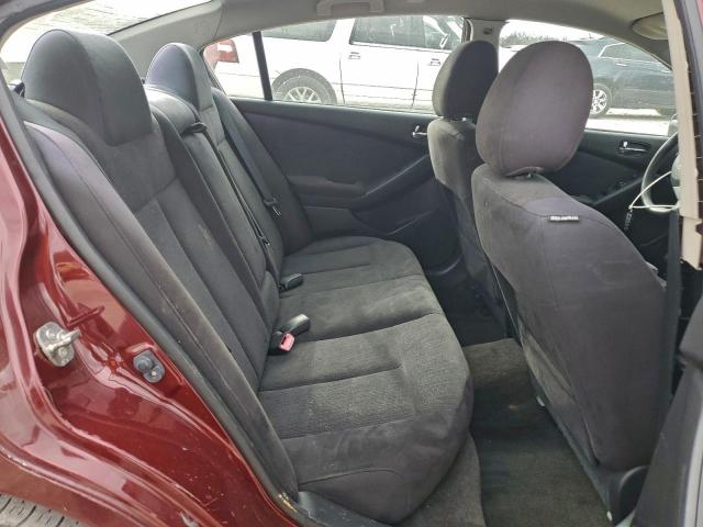 Nissan Altima Base Image 12