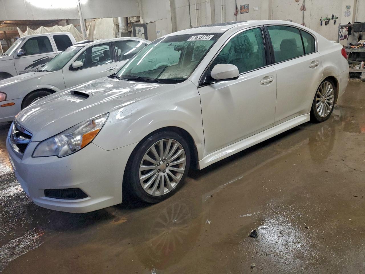 Subaru Legacy 2.5gt Limited Image 1